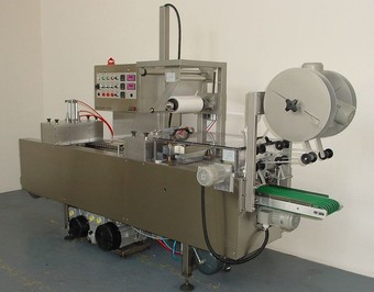Termoformovací balící stroj - typ DUMAVAC
