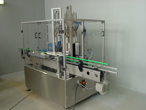 Etiketovací stroj typ HOT-MELT Mavet